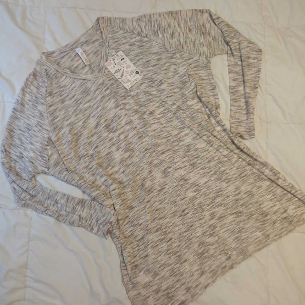 Latched Mama Sweater - Picture 1 of 4